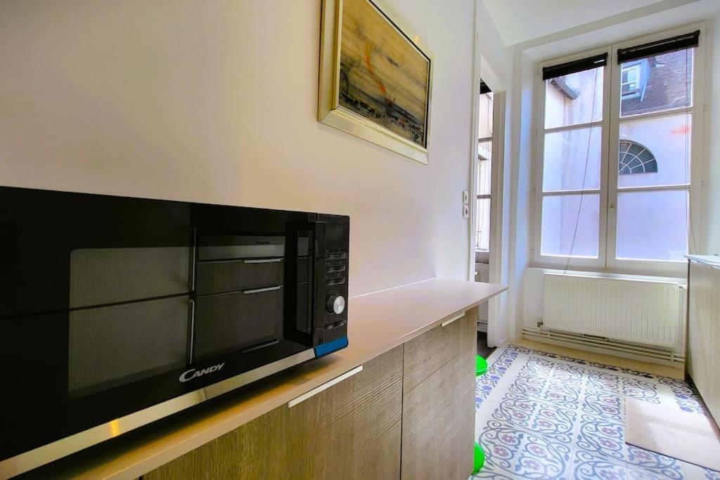 Appartement De La Bibliotheque Besançon Dış mekan fotoğraf