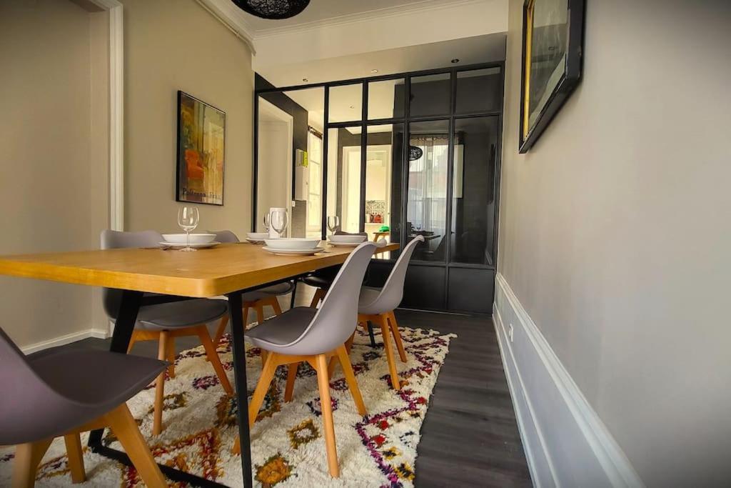 Appartement De La Bibliotheque Besançon Dış mekan fotoğraf