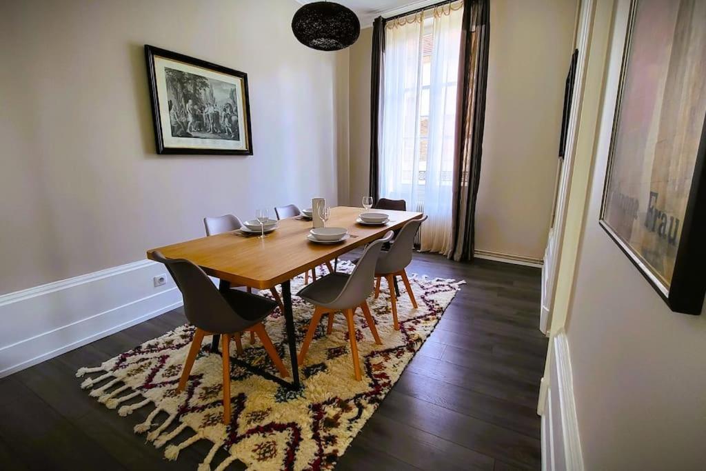Appartement De La Bibliotheque Besançon Dış mekan fotoğraf