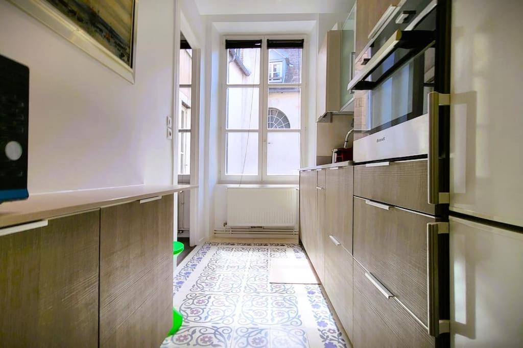 Appartement De La Bibliotheque Besançon Dış mekan fotoğraf